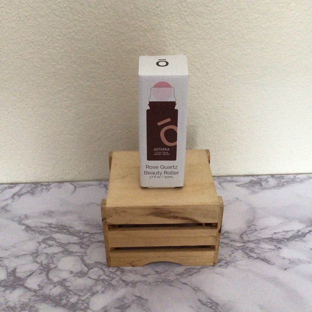 Doterra Rose Quartz Refillable Roller Ball Rare
NEW